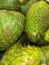 Load image into Gallery viewer, Fresh soursop Fruit
